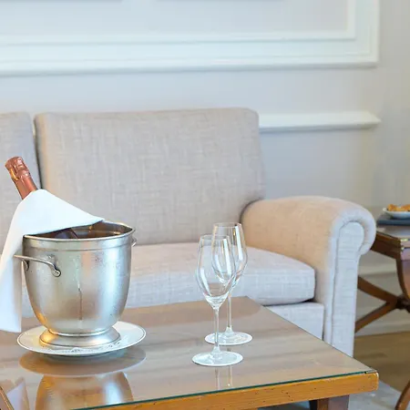 Colombi Hotell